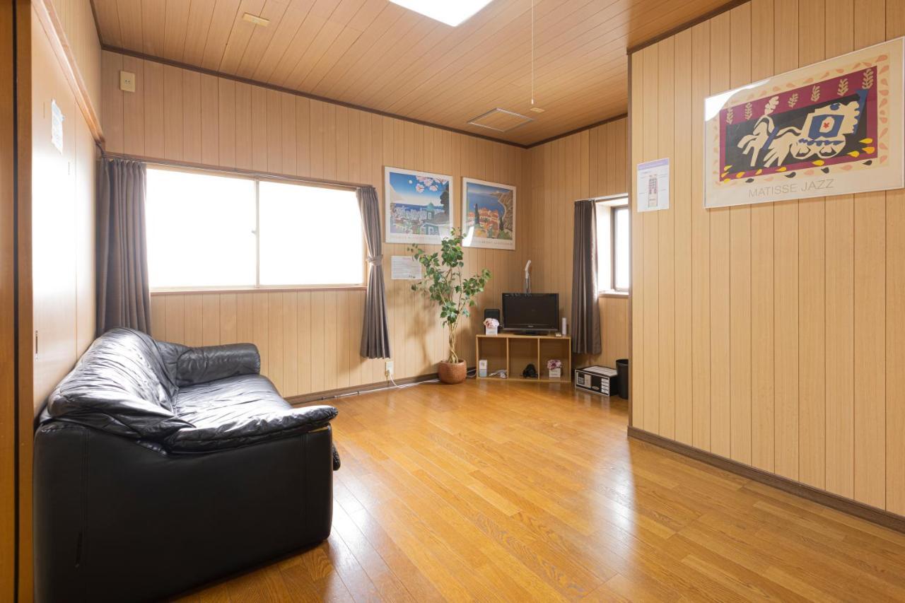 Guest House Shine Bright Fukuoka  Extérieur photo