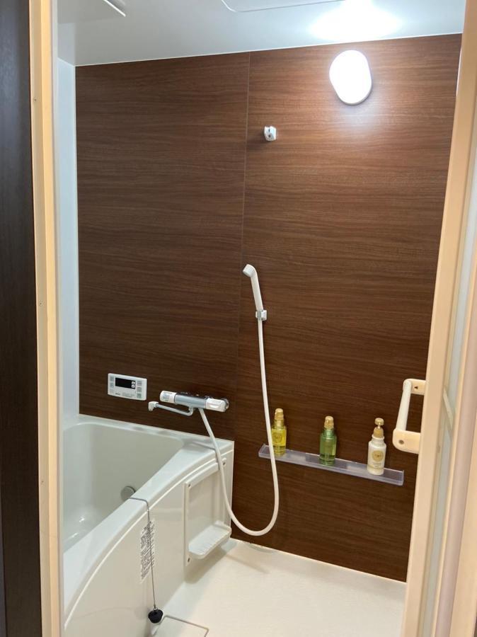 Guest House Shine Bright Fukuoka  Extérieur photo