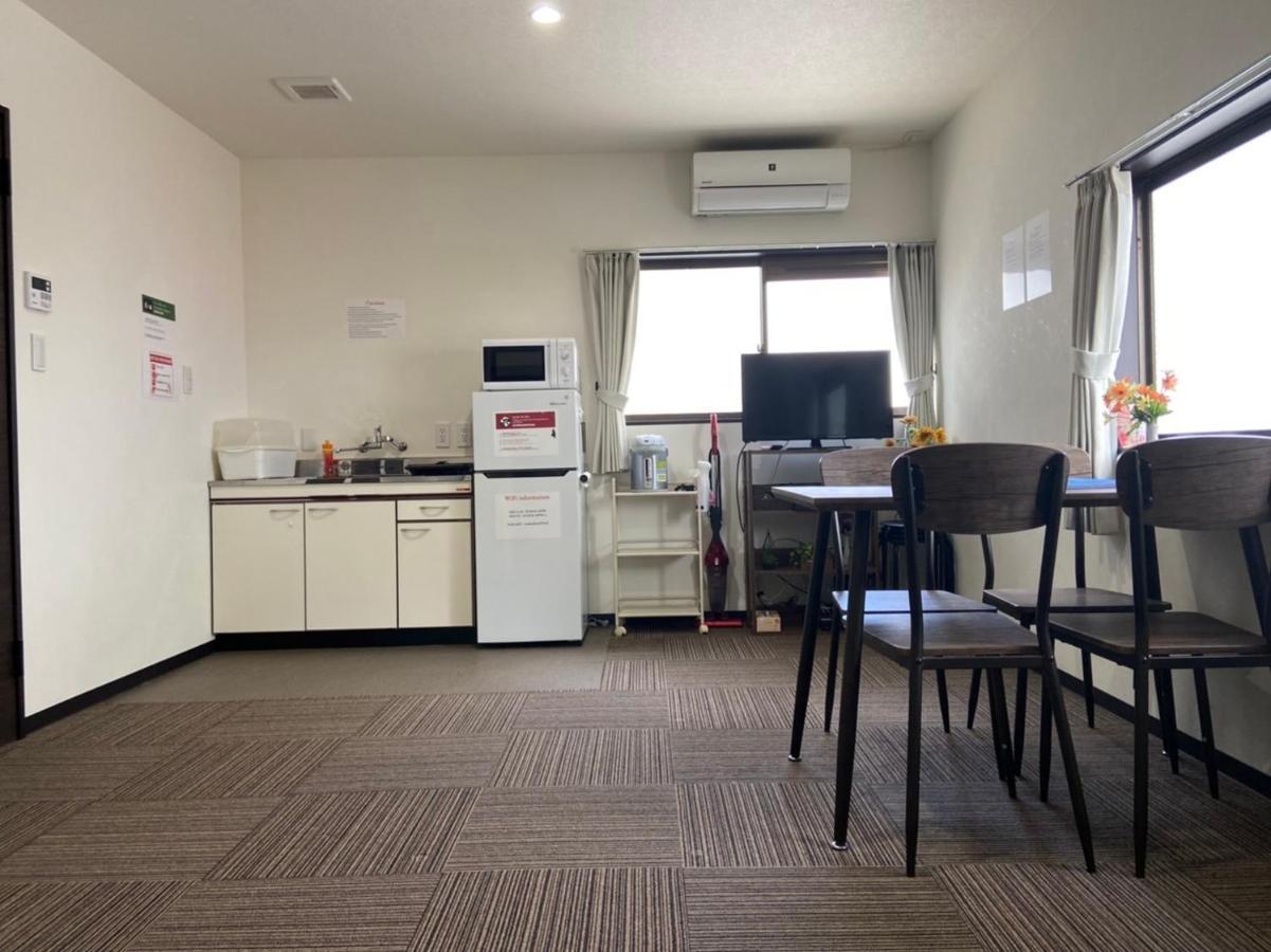 Guest House Shine Bright Fukuoka  Extérieur photo