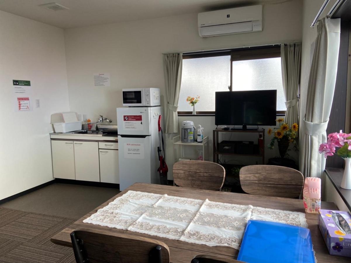 Guest House Shine Bright Fukuoka  Extérieur photo